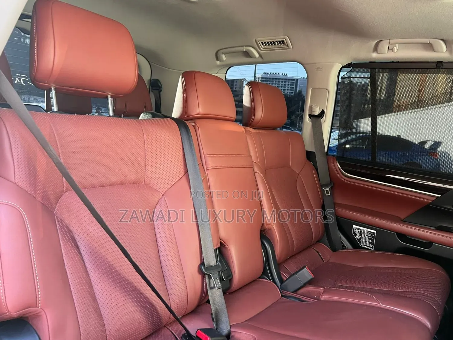 Lexus LX 570 AWD 2019 White