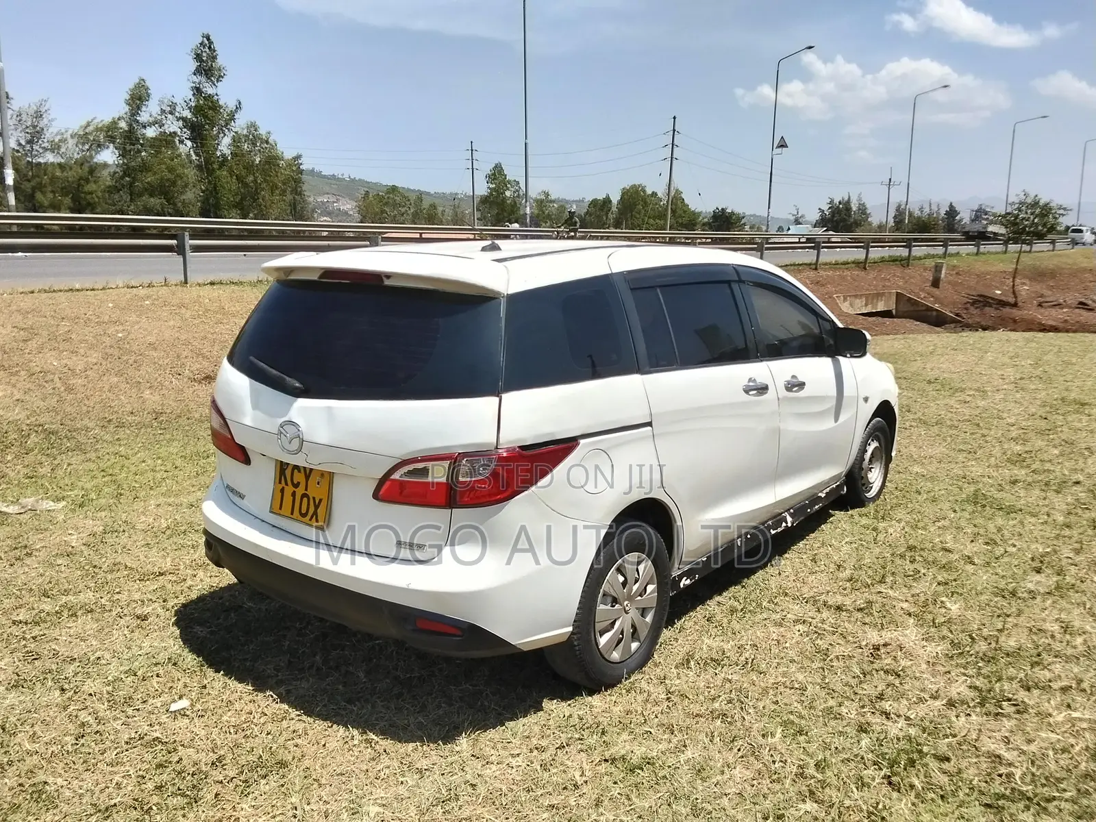 Mazda Premacy 2013 White