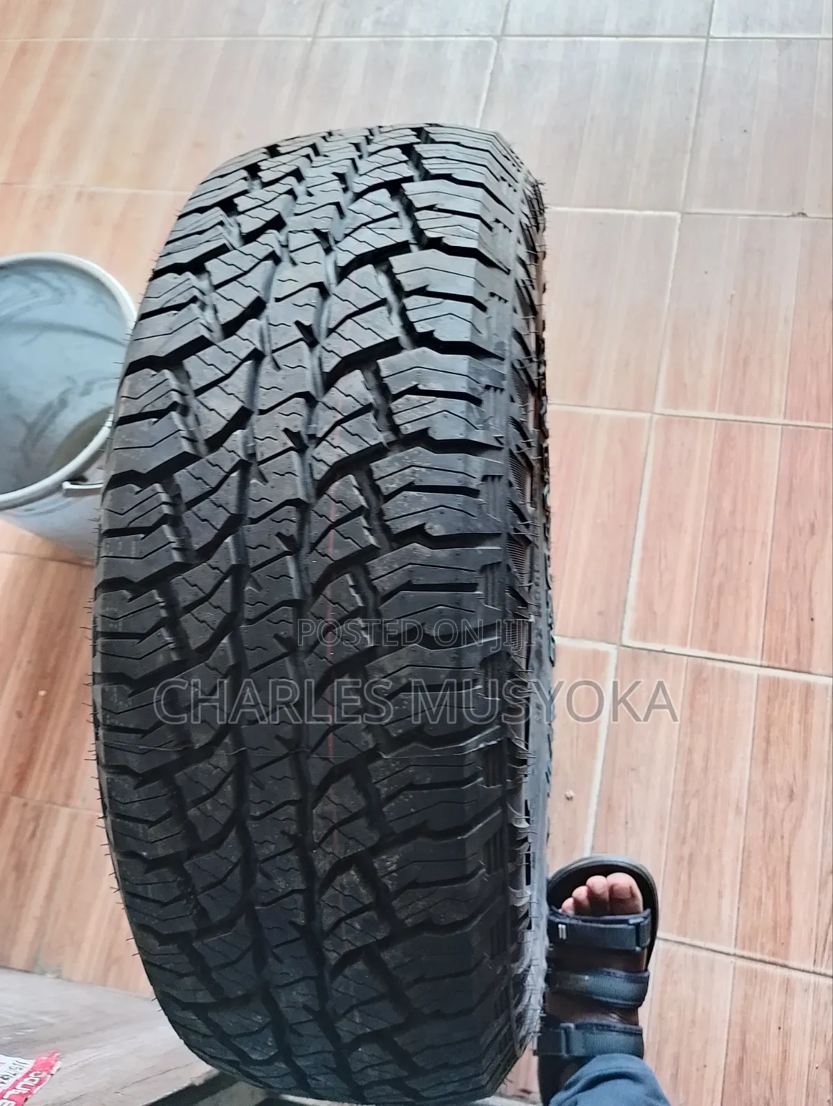 225/65 R 17 at Centara Adventure