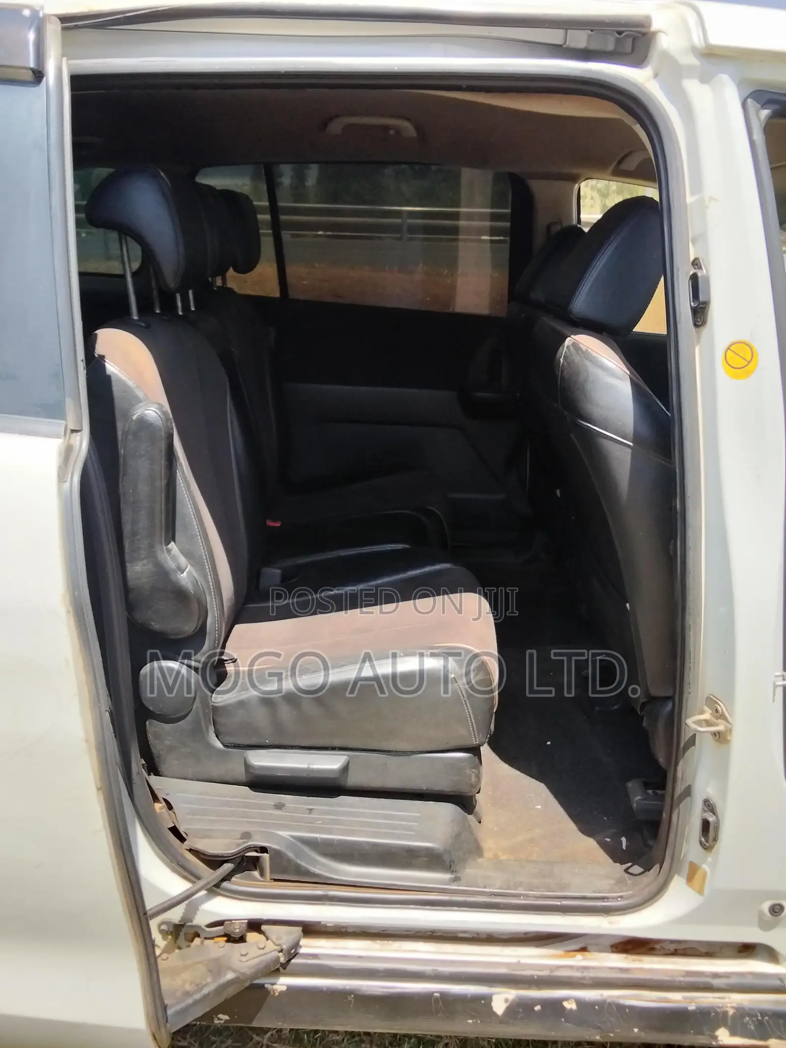 Mazda Premacy 2013 White