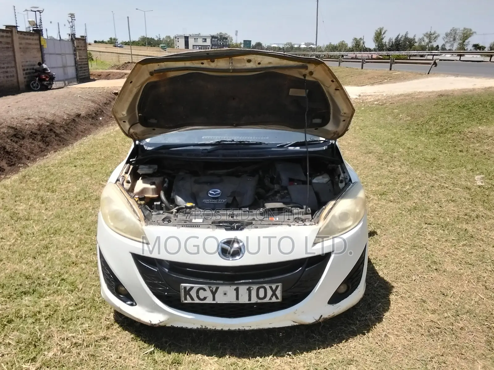 Mazda Premacy 2013 White