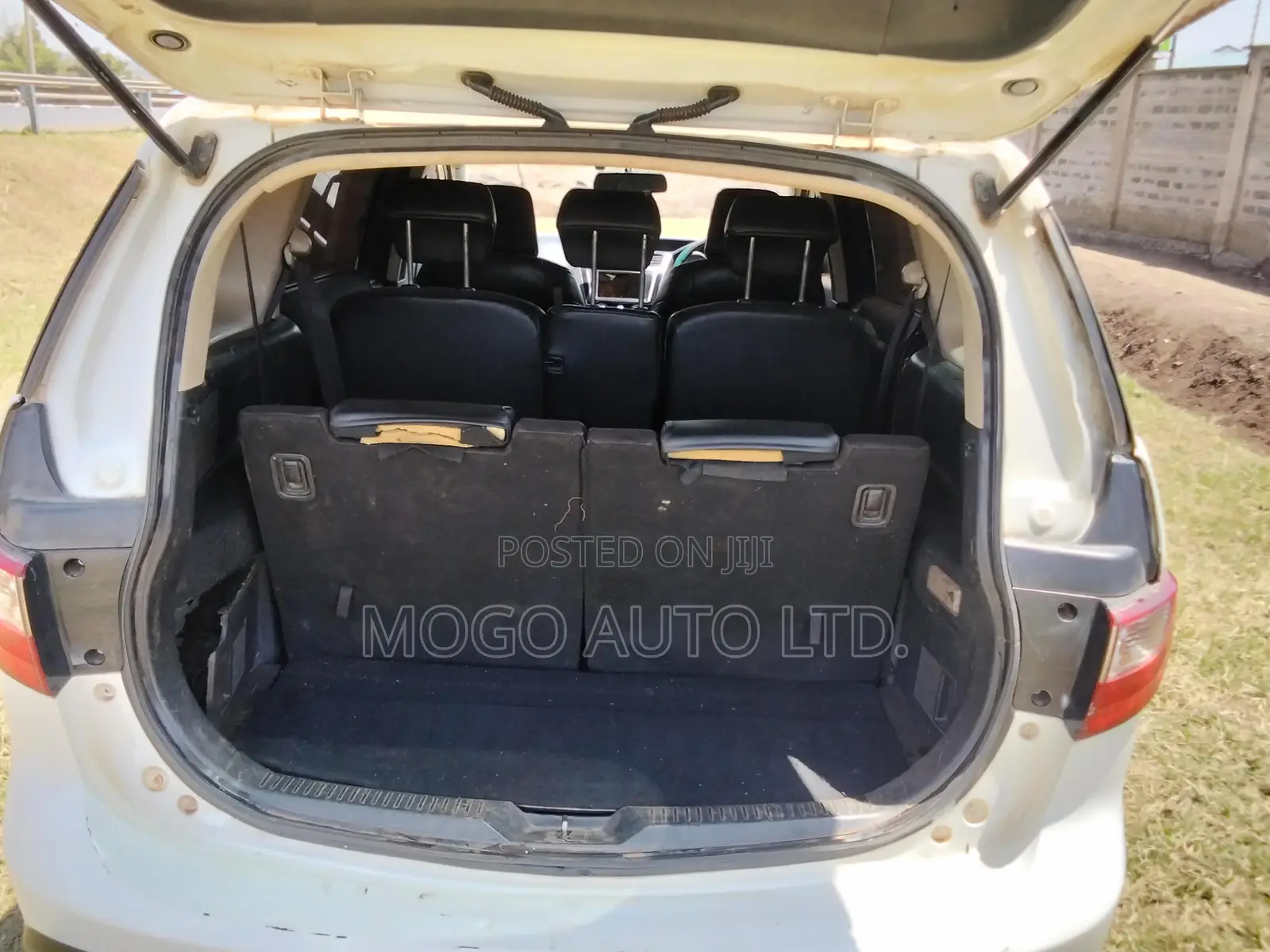 Mazda Premacy 2013 White