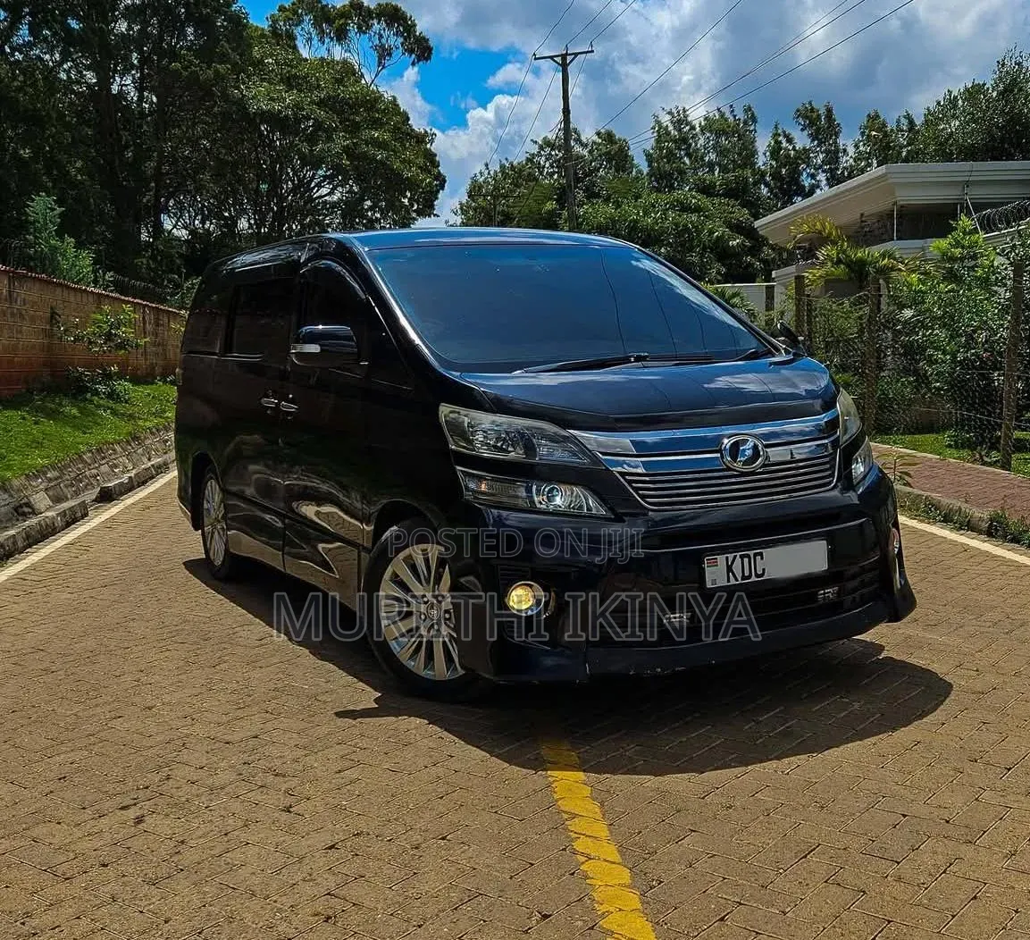 Toyota Alphard 2.4 Petrol FWD 2014 Black