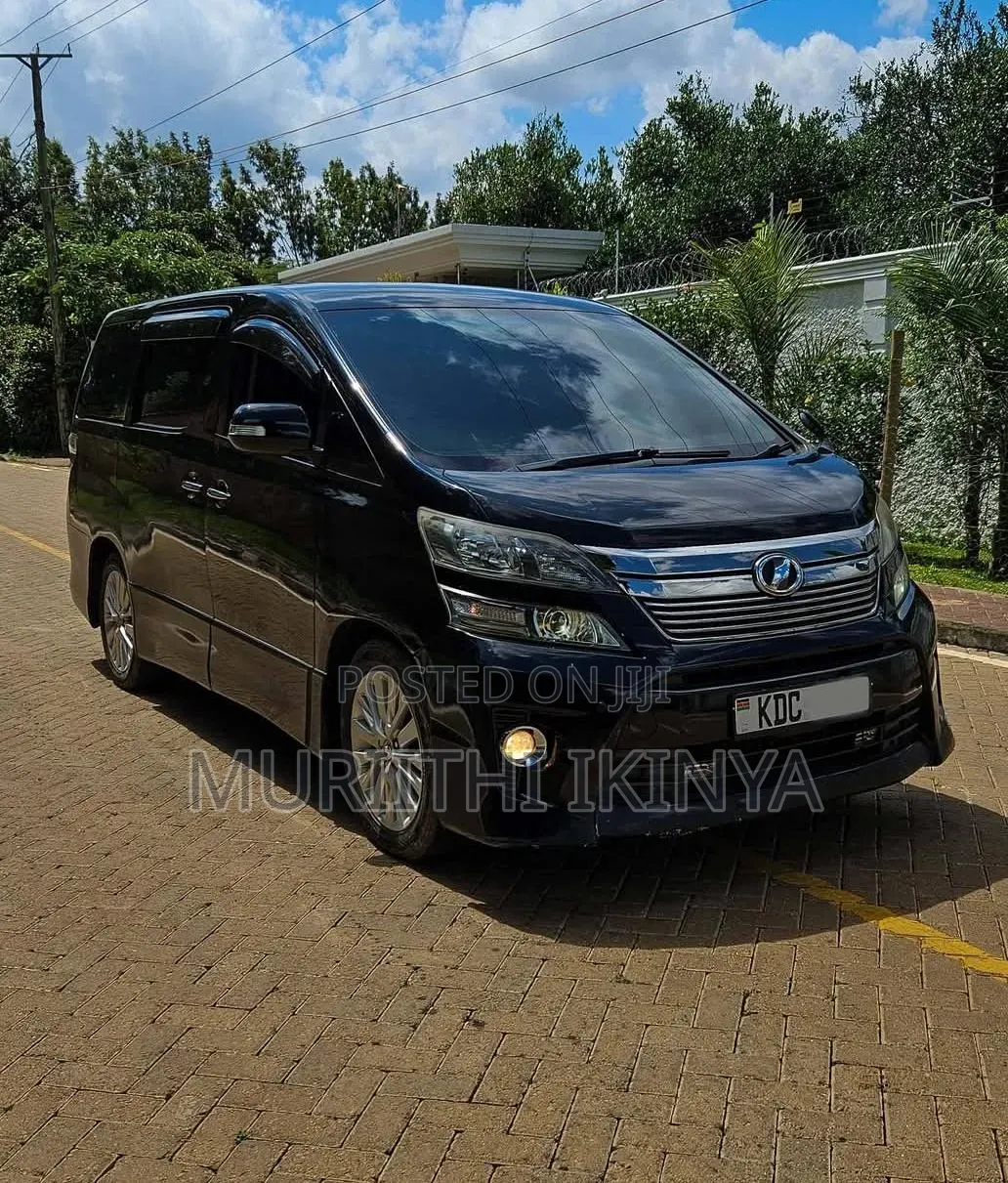 Toyota Alphard 2.4 Petrol FWD 2014 Black