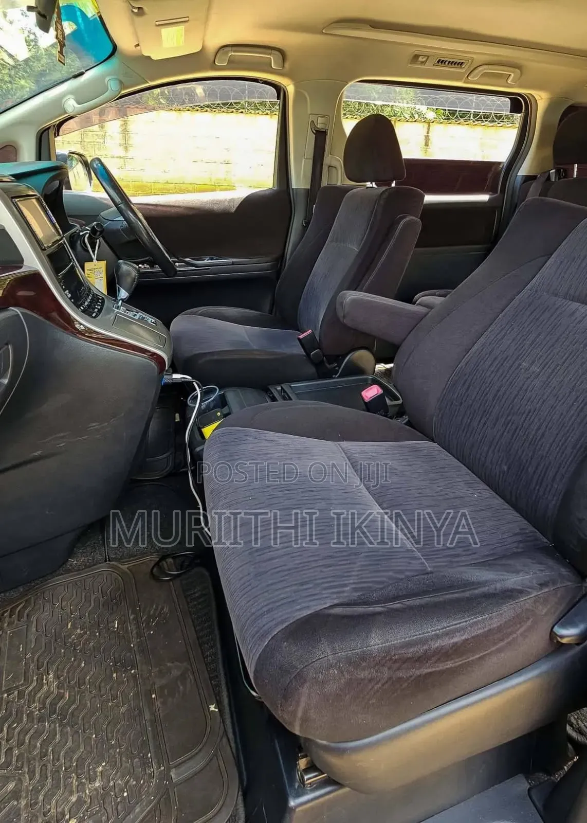 Toyota Alphard 2.4 Petrol FWD 2014 Black