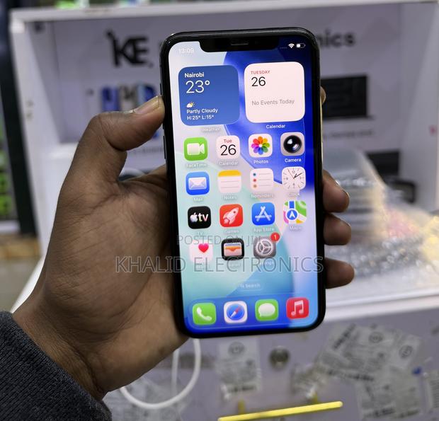 Apple iPhone 11 Pro 64 GB Gray - thumbnail 2