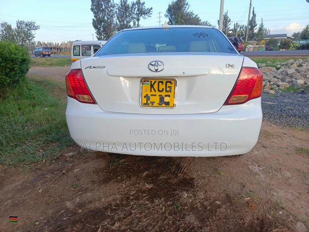 Toyota Axio 1.5 G 2WD 2010 White - thumbnail 4