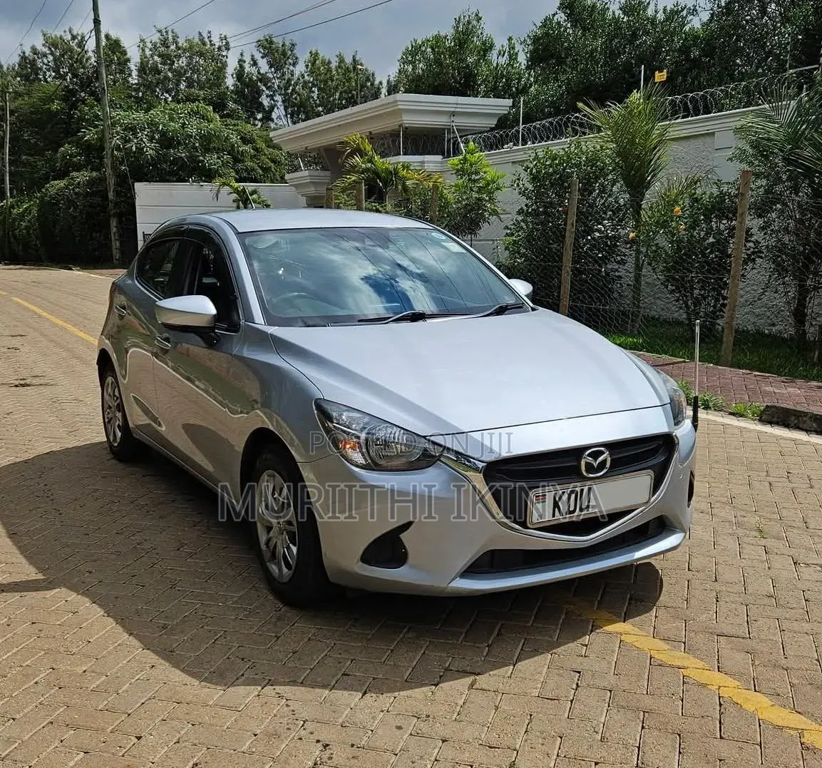 Mazda Demio 2018 Silver