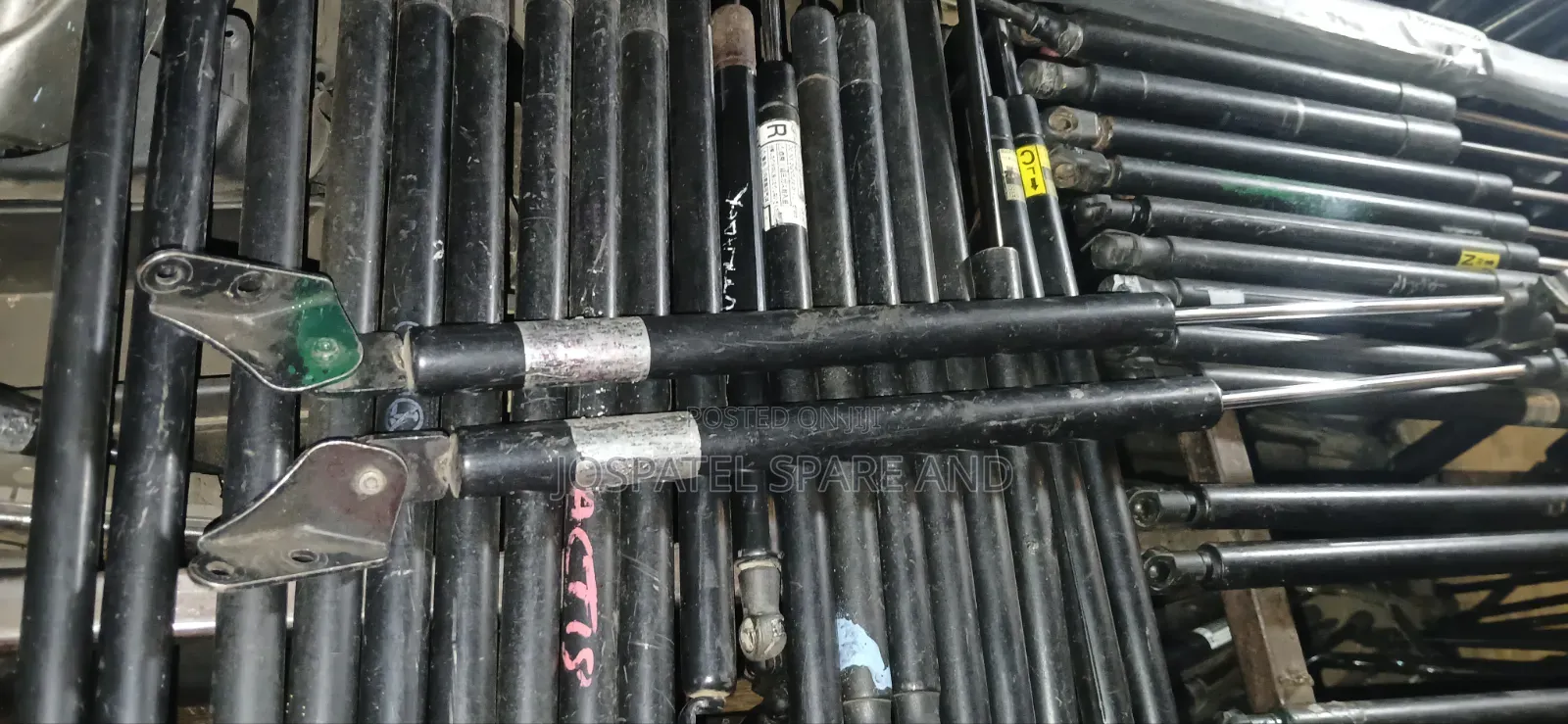 Boot Shock Duet Stream AIR'WAVE Demio Suzuki Toyota Nissan Mercedes