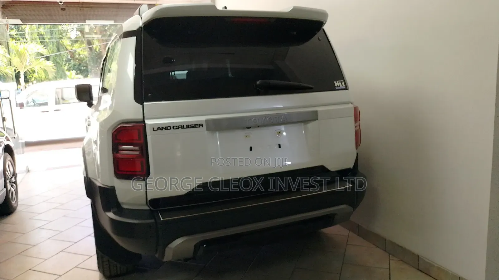 Toyota Land Cruiser 2024 White