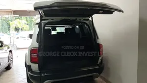 Toyota Land Cruiser 2024 White