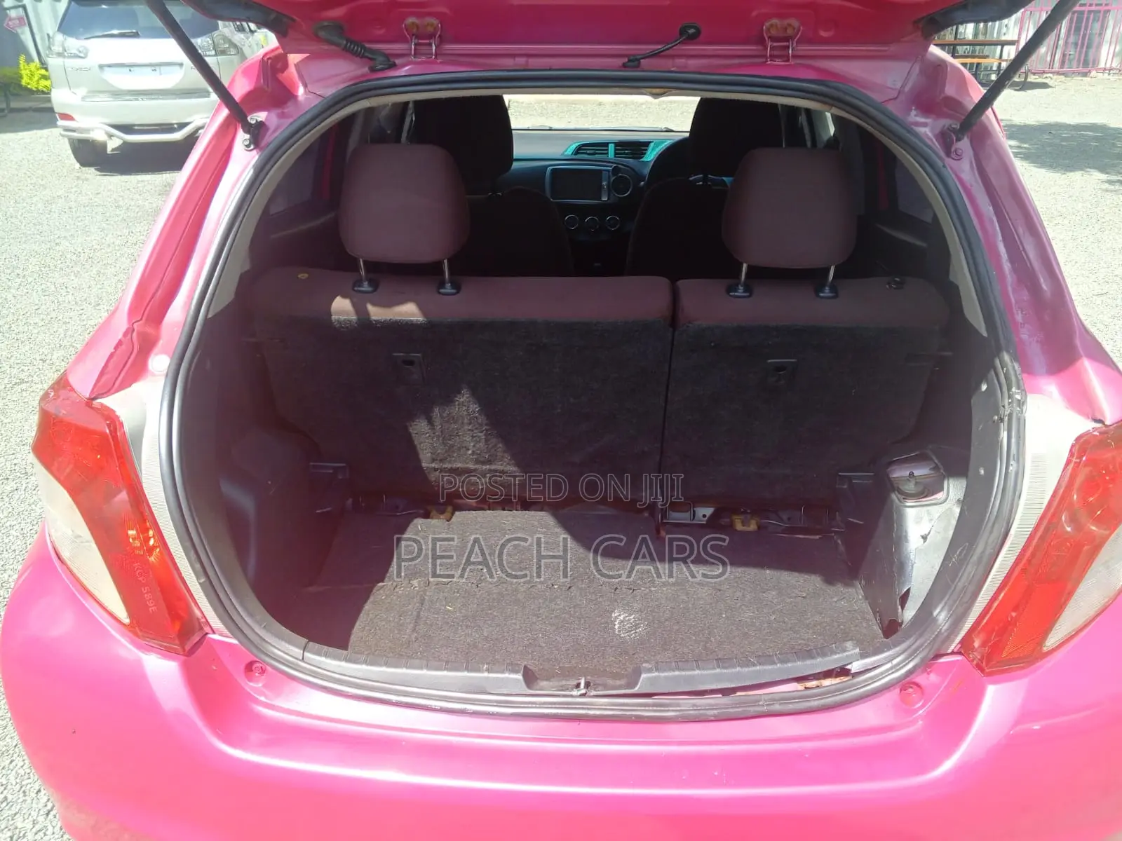 Toyota Vitz 2011 Pink