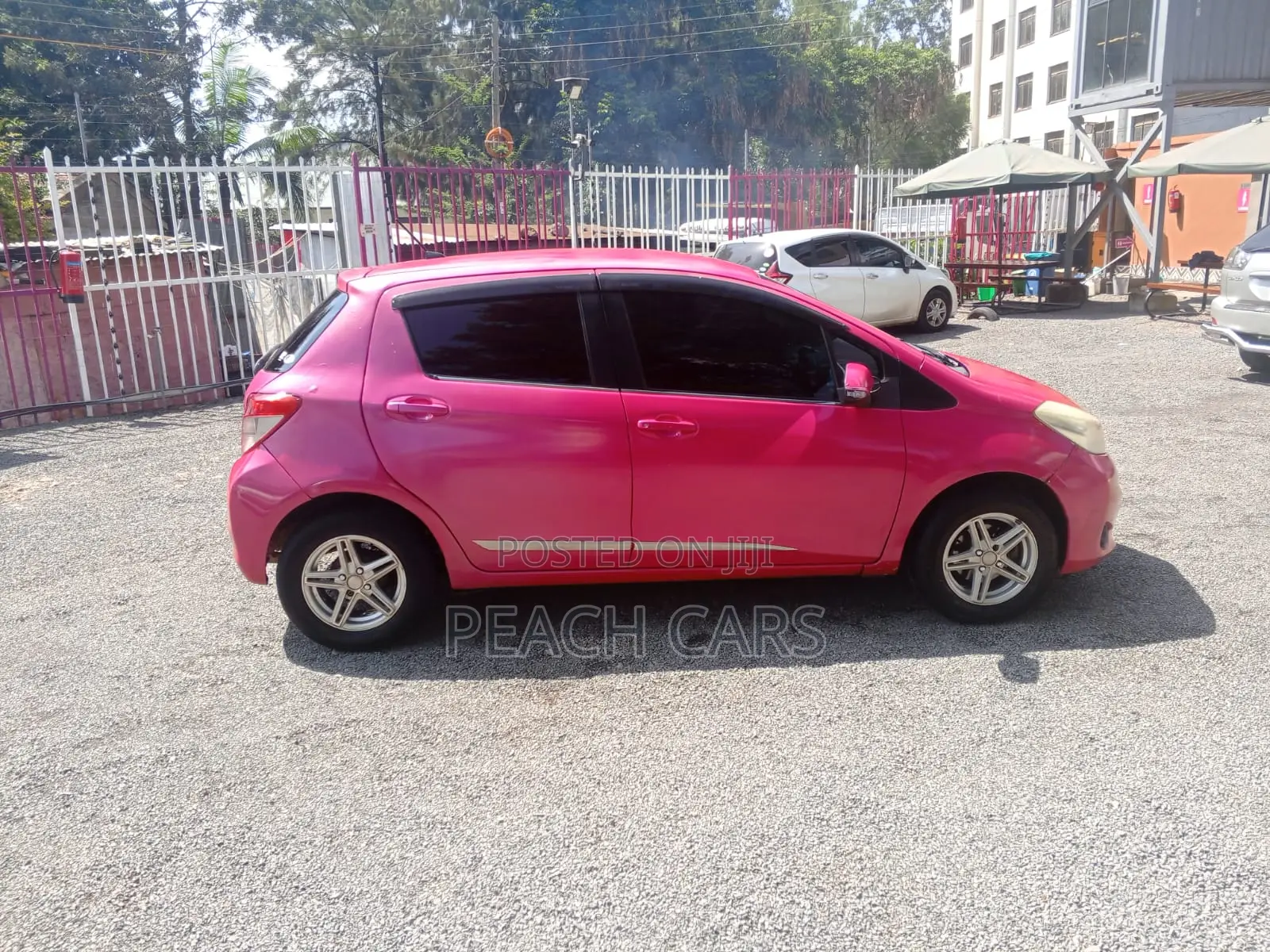 Toyota Vitz 2011 Pink