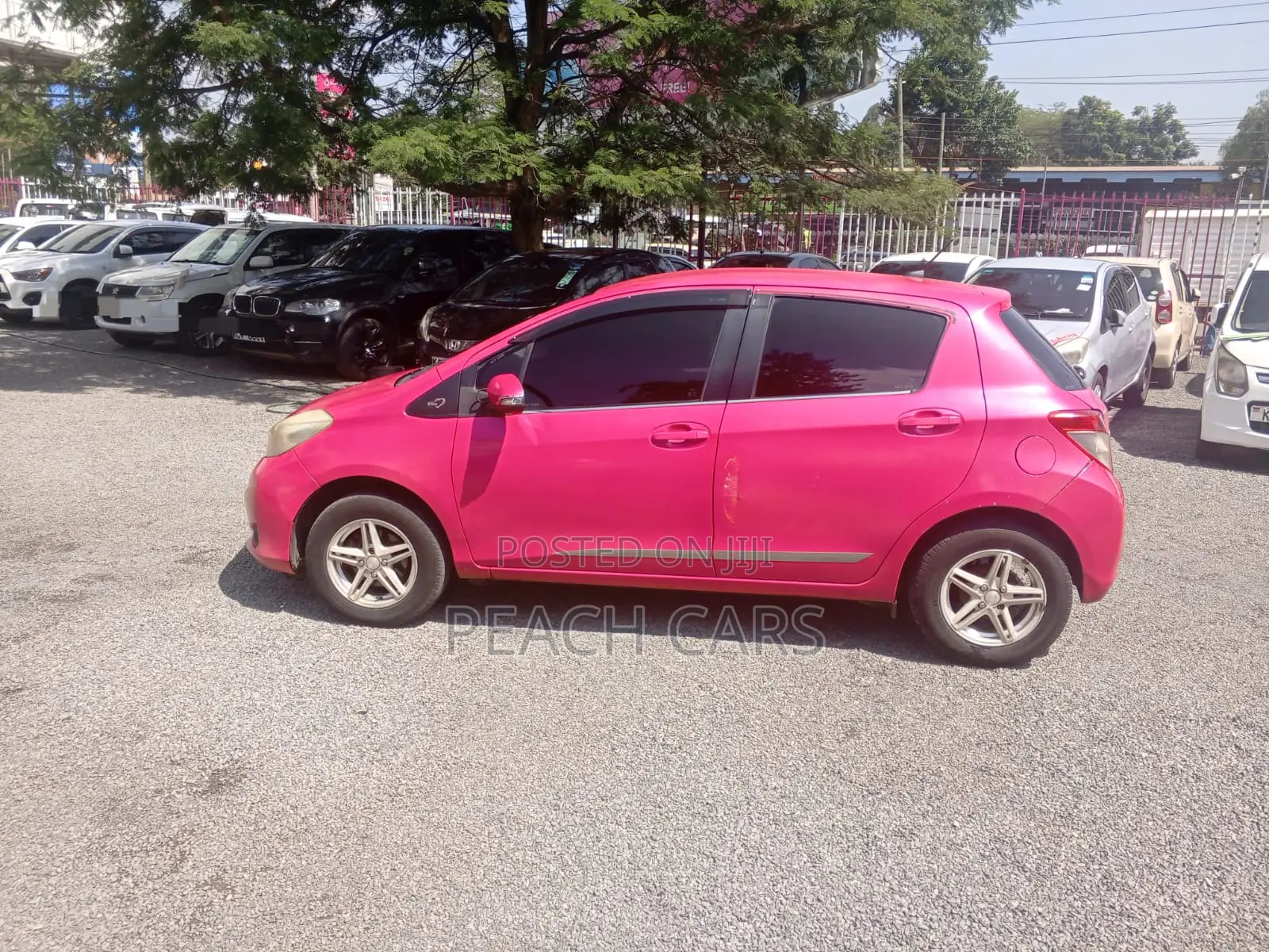 Toyota Vitz 2011 Pink