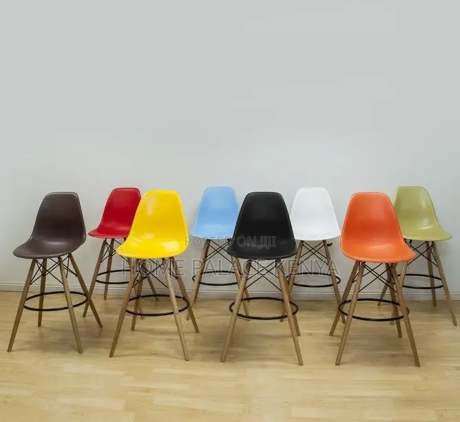 Bar Stool: Eames Style High Bar Chair