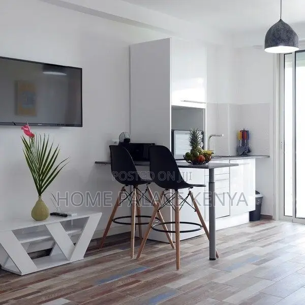 Bar Stool: Eames Style High Bar Chair