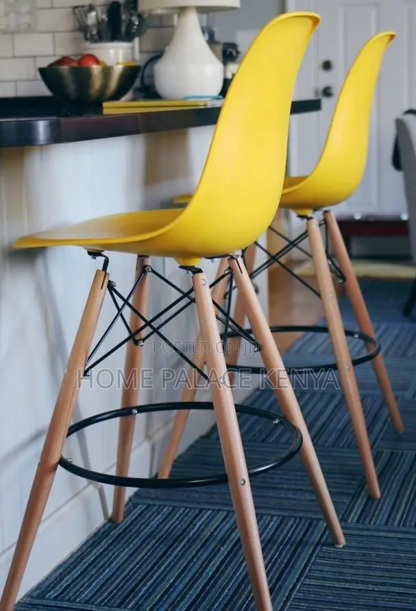 Bar Stool: Eames Style High Bar Chair