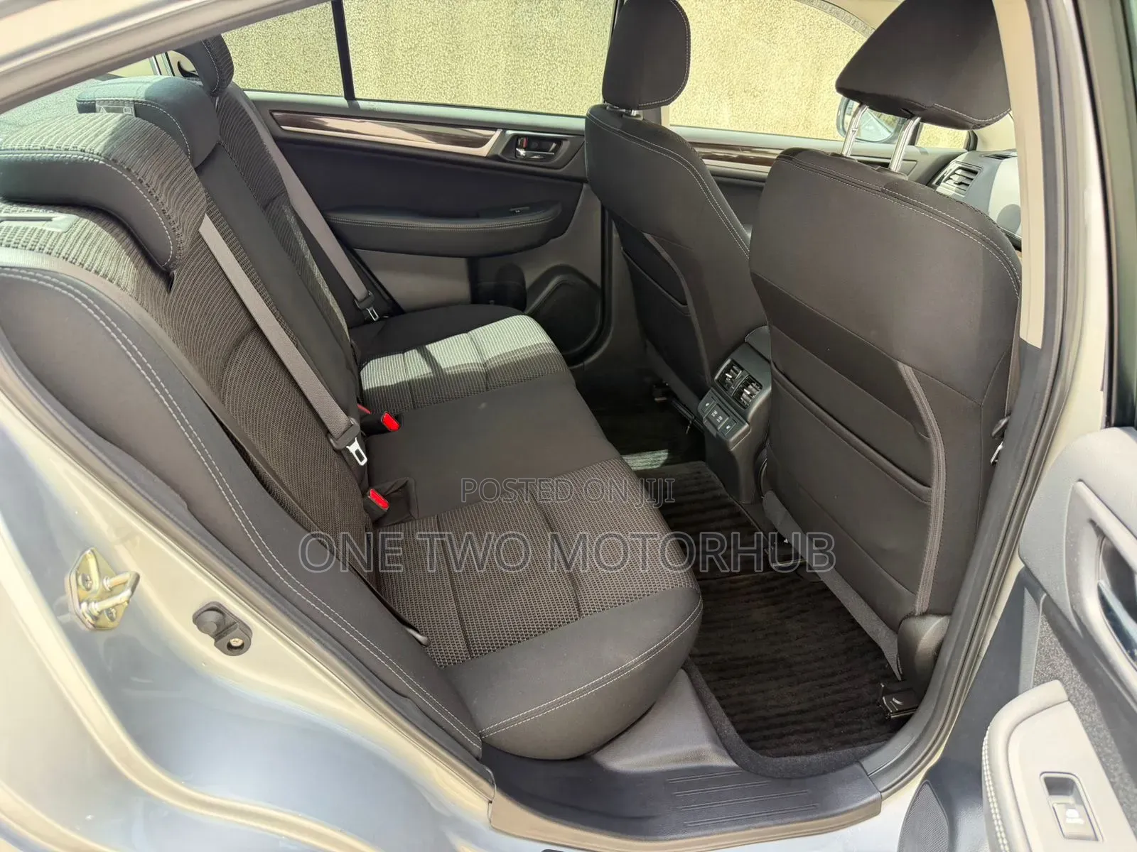 Subaru Legacy 2019 Silver