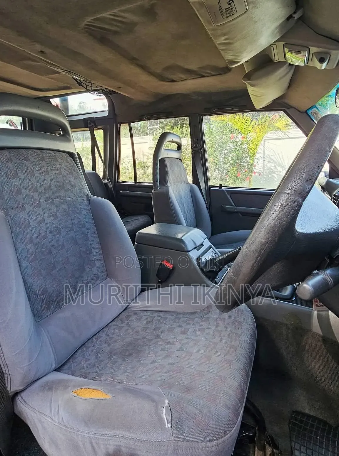 Land Rover Discovery Base AWD 1995 Gold