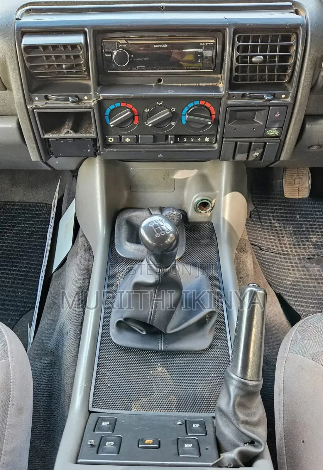Land Rover Discovery Base AWD 1995 Gold