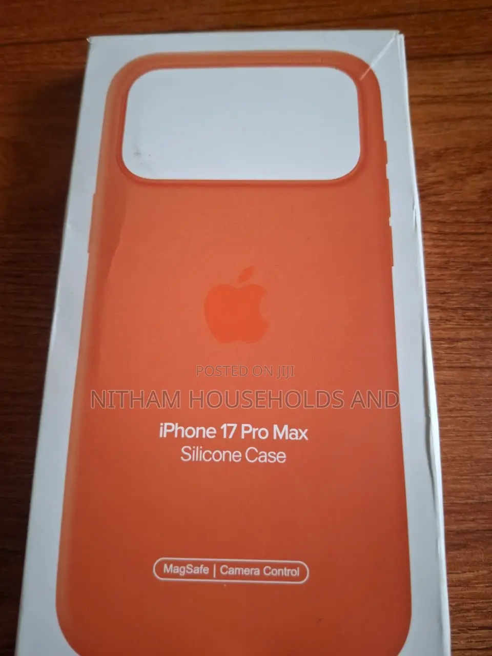Apple iPhone 17 Pro Silicone Case With Magsafe - Orange