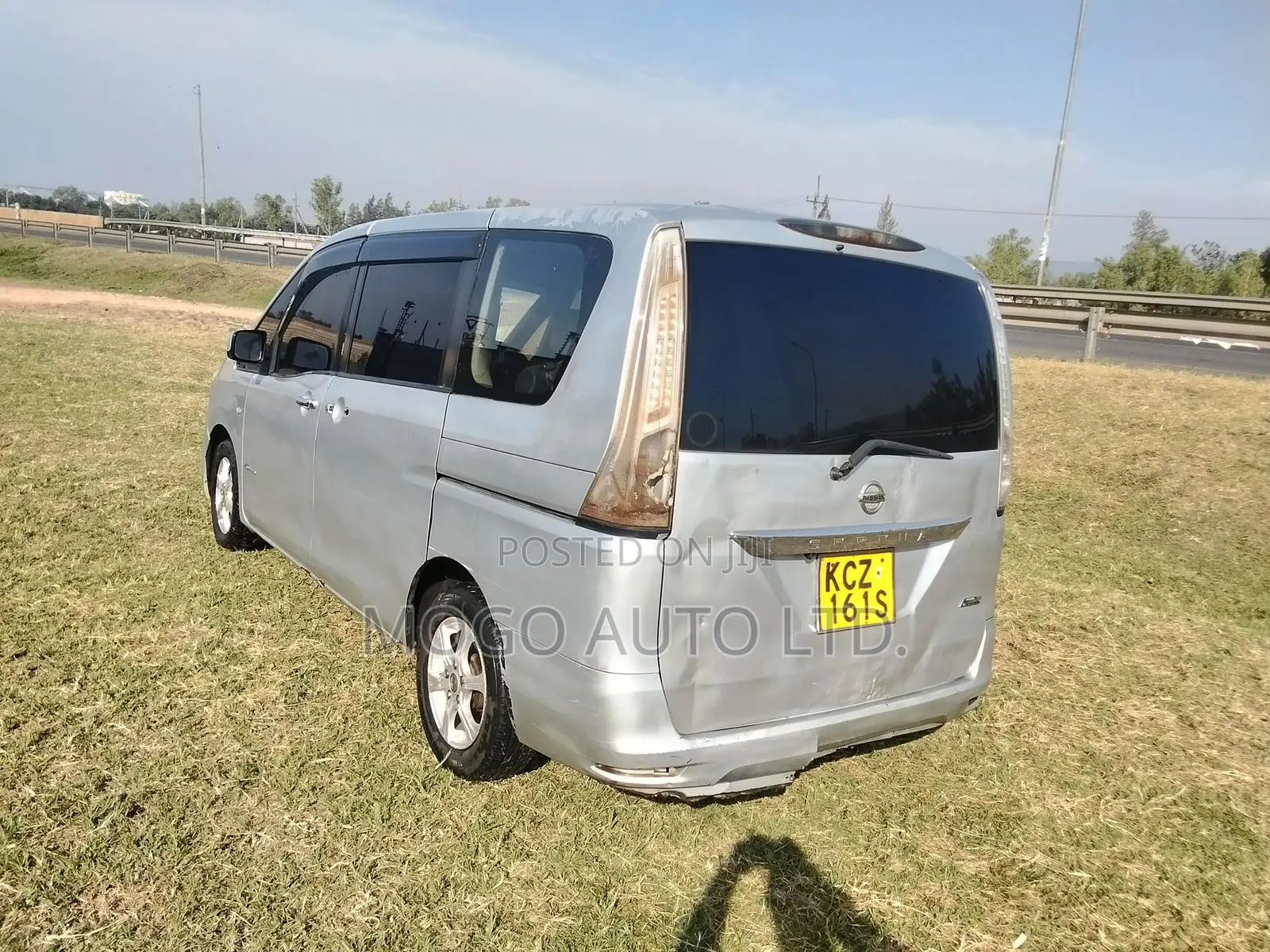 Nissan Serena 2013 Silver