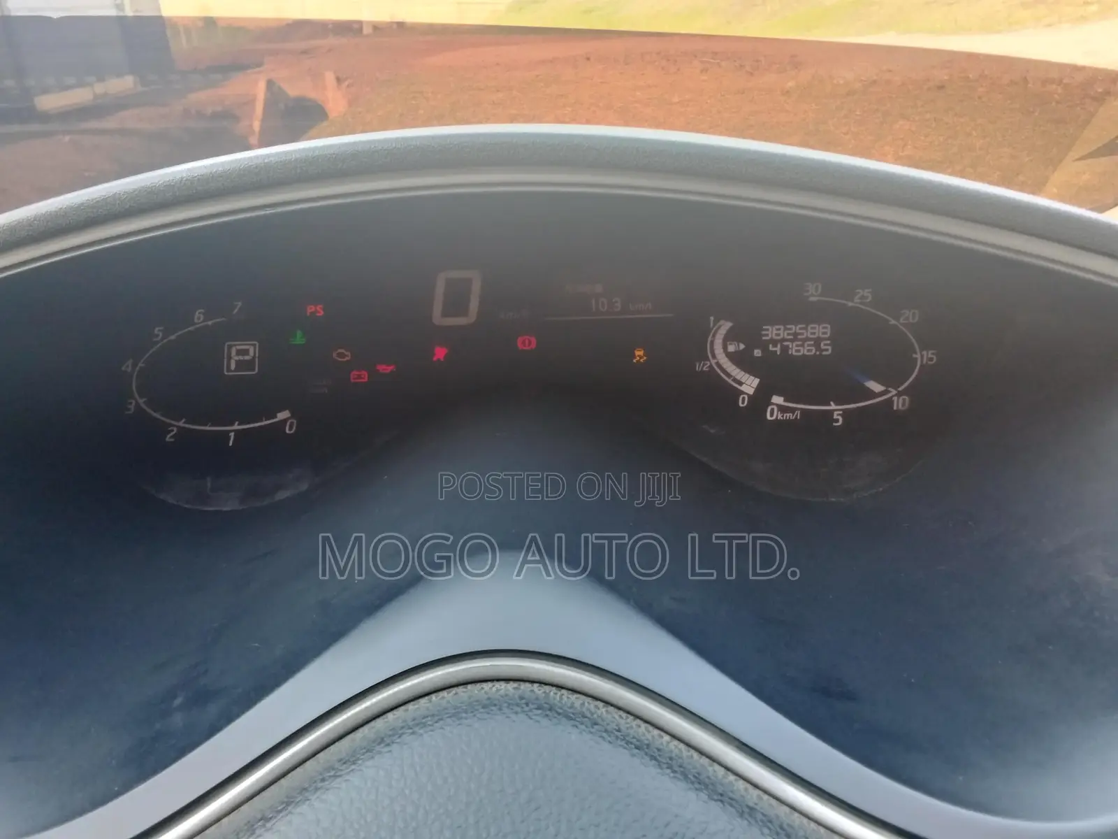Nissan Serena 2013 Silver