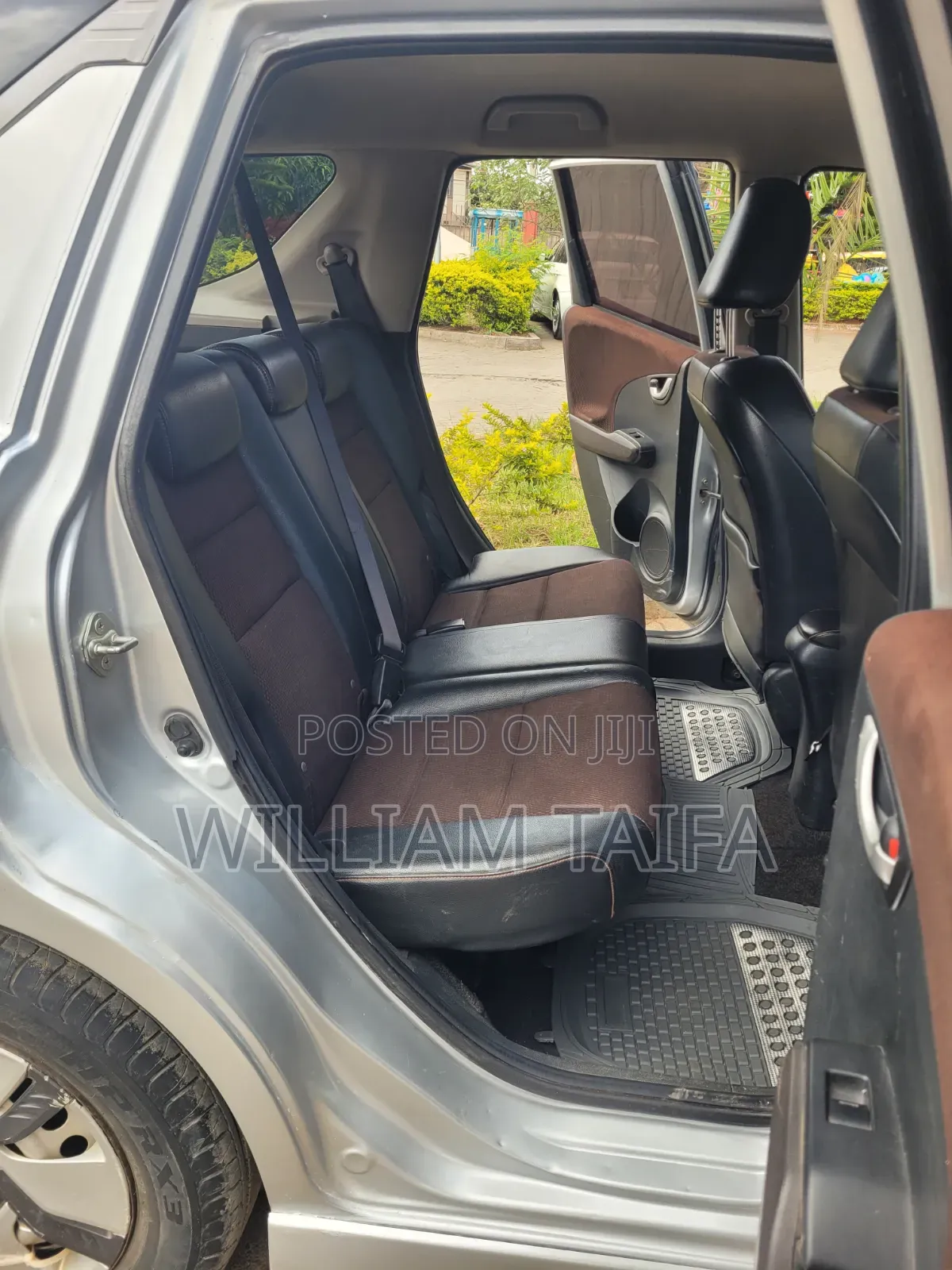 Honda Fit Shuttle 2012 Silver