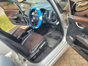 Honda Fit Shuttle 2012 Silver
