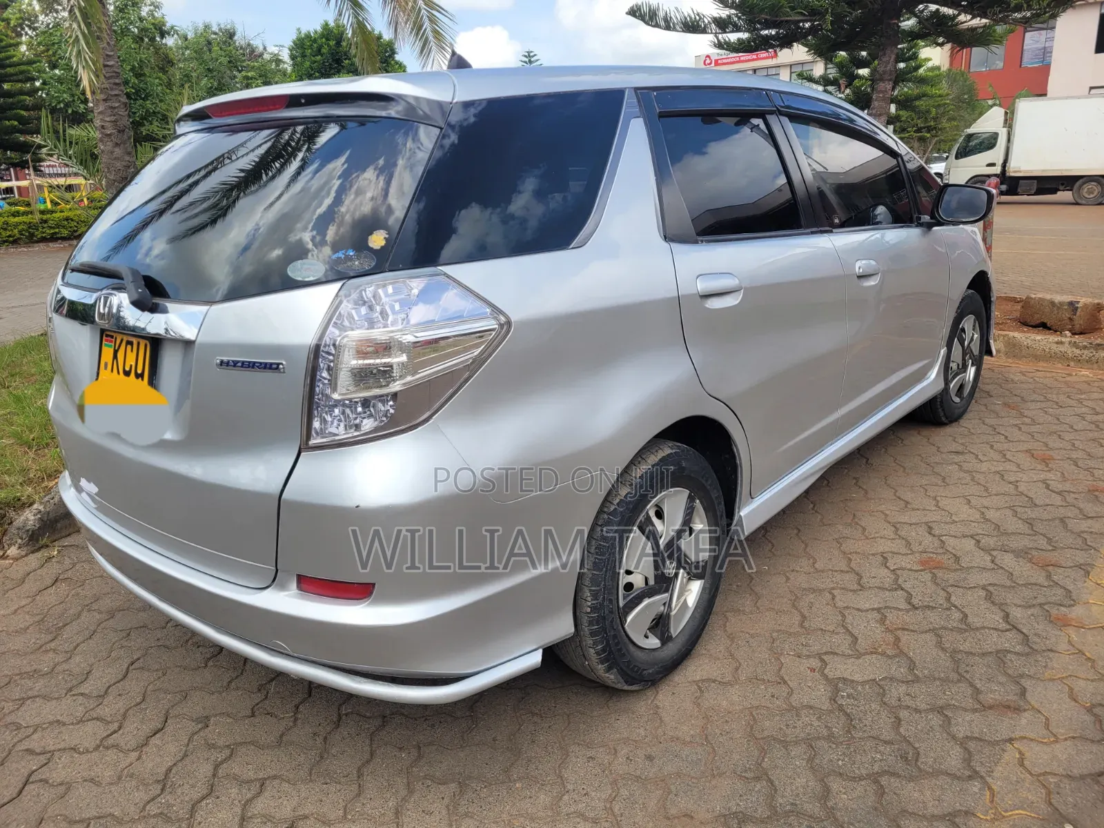 Honda Fit Shuttle 2012 Silver