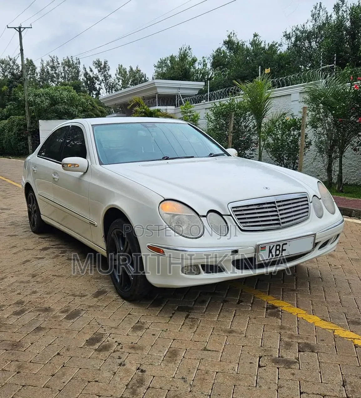 Mercedes-Benz E200 2003 White
