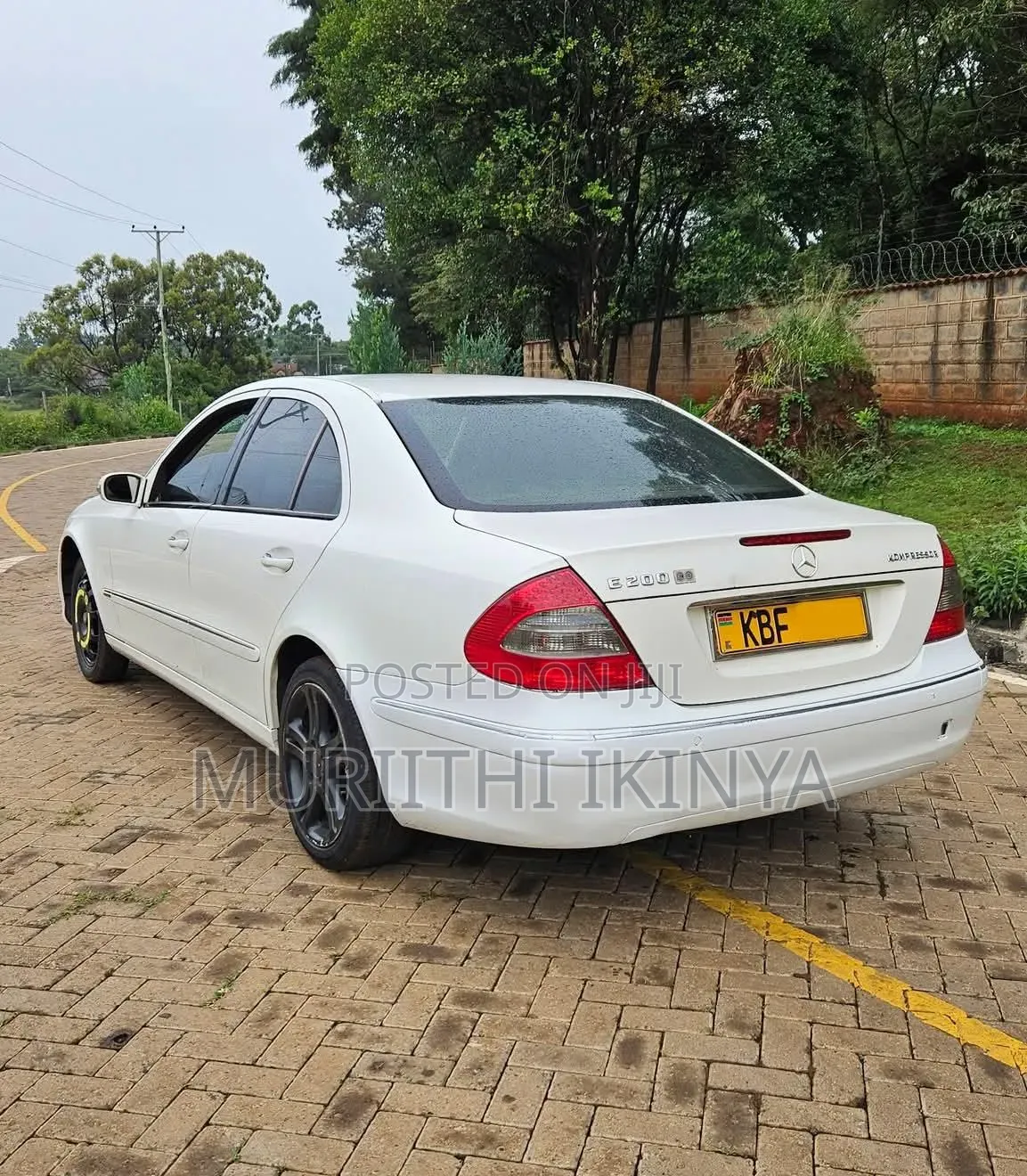 Mercedes-Benz E200 2003 White