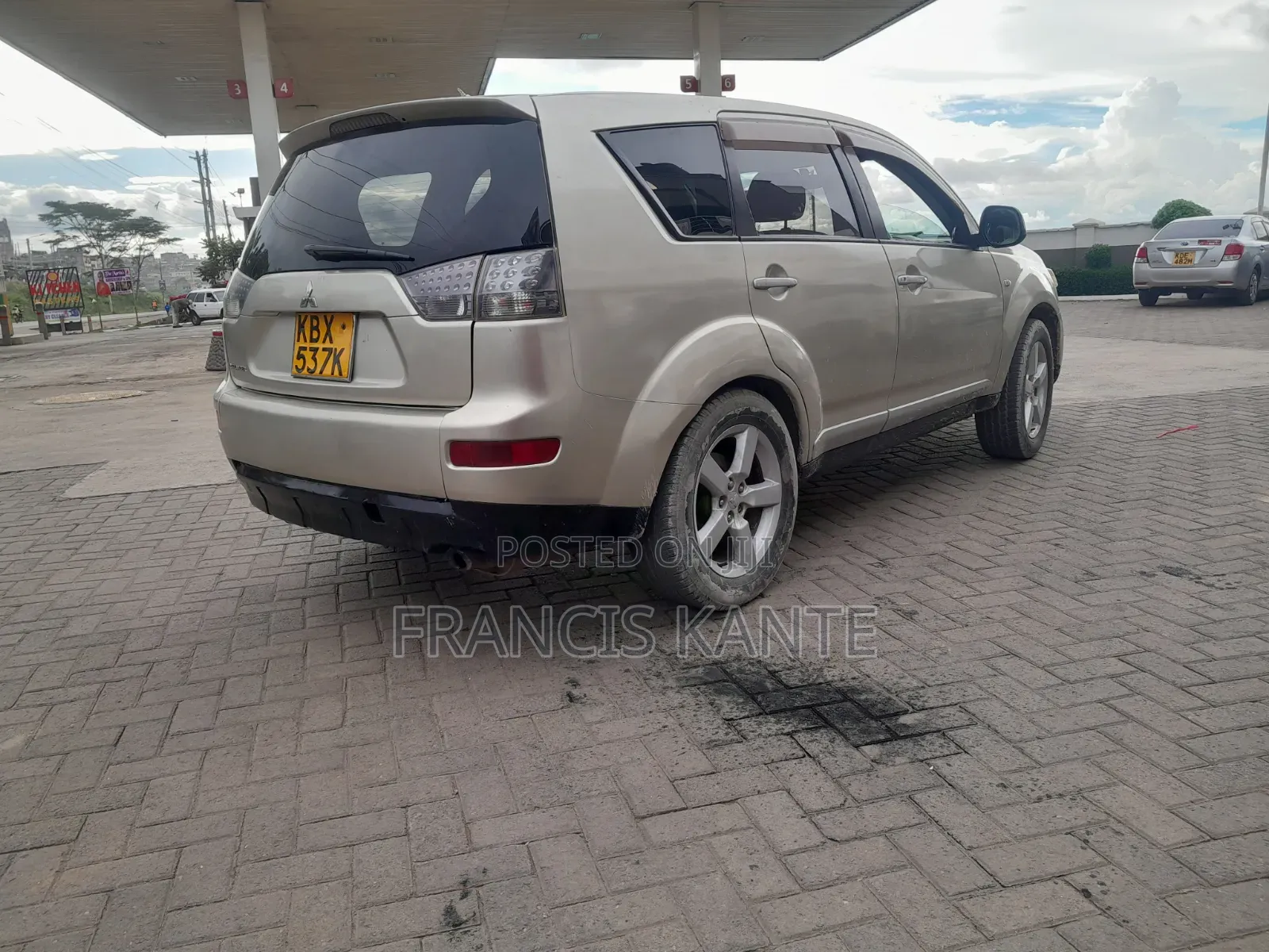 Mitsubishi Outlander 2005 Gold