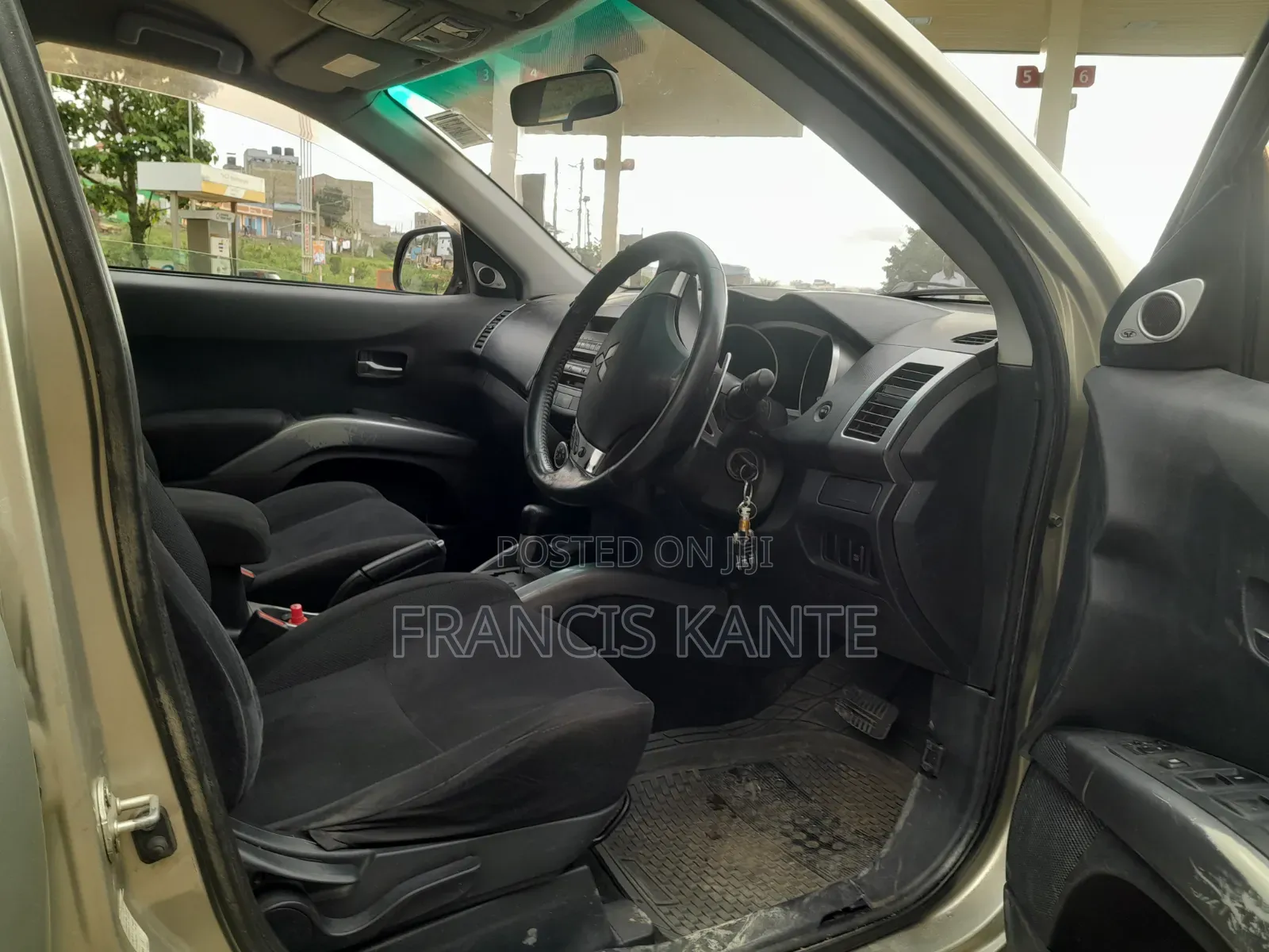 Mitsubishi Outlander 2005 Gold