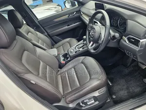 Mazda CX-5 2019 Off white