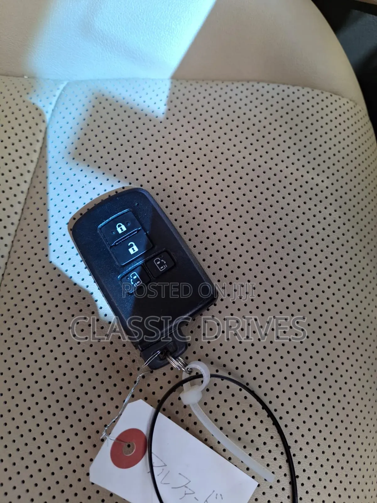 Toyota Alphard 2019 Gold