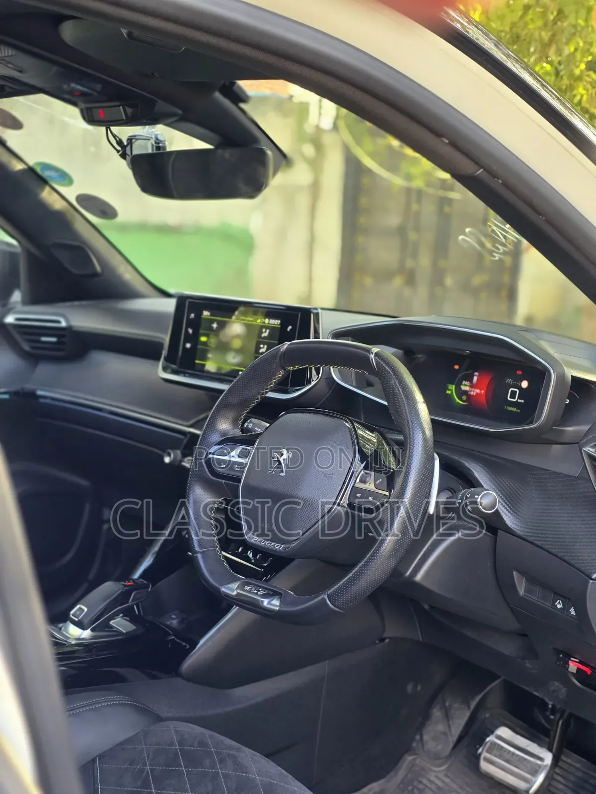 Peugeot 2008 2020 White