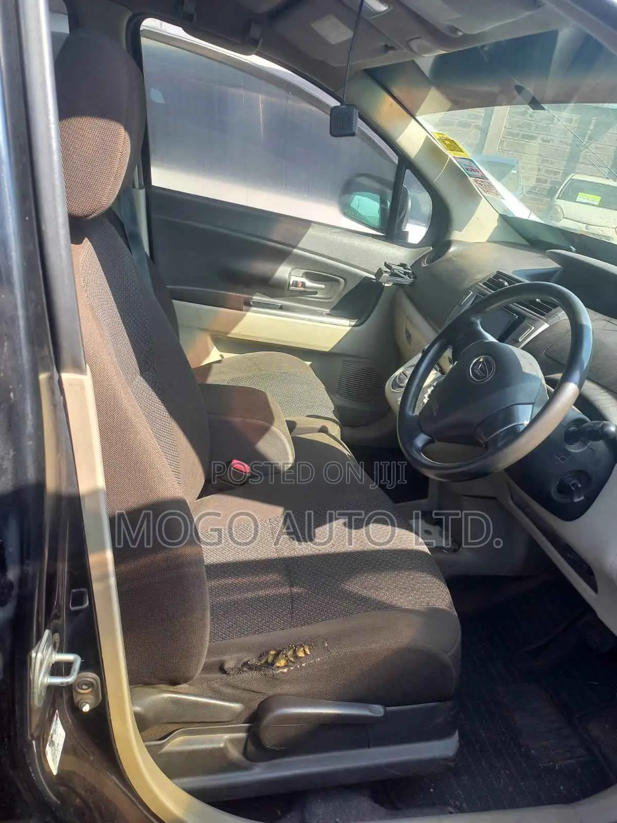 Daihatsu Boon 2011 Black