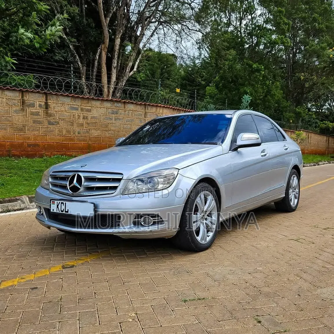 Mercedes-Benz C200 2010 Silver