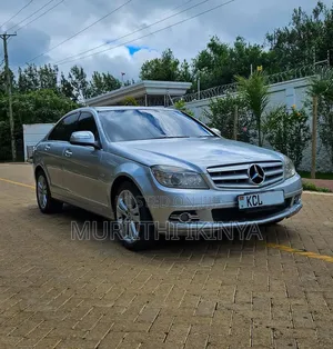 Mercedes-Benz C200 2010 Silver