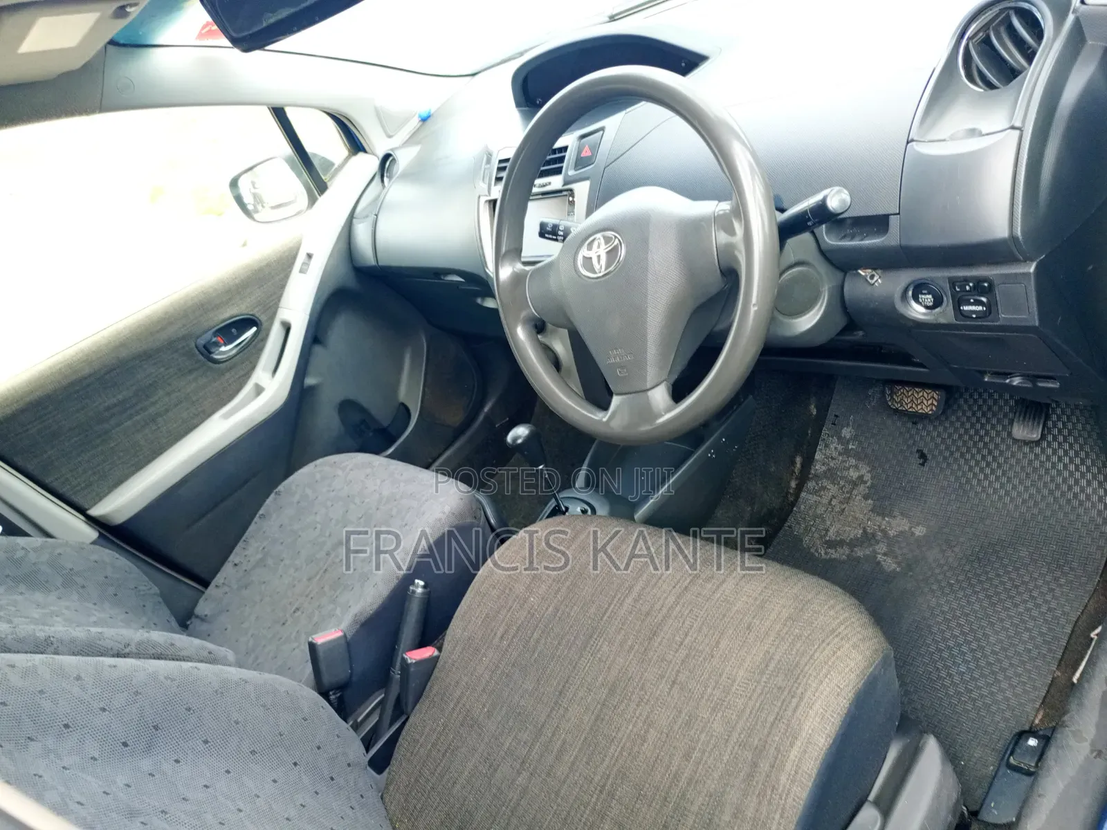 Toyota Vitz 2007 Blue