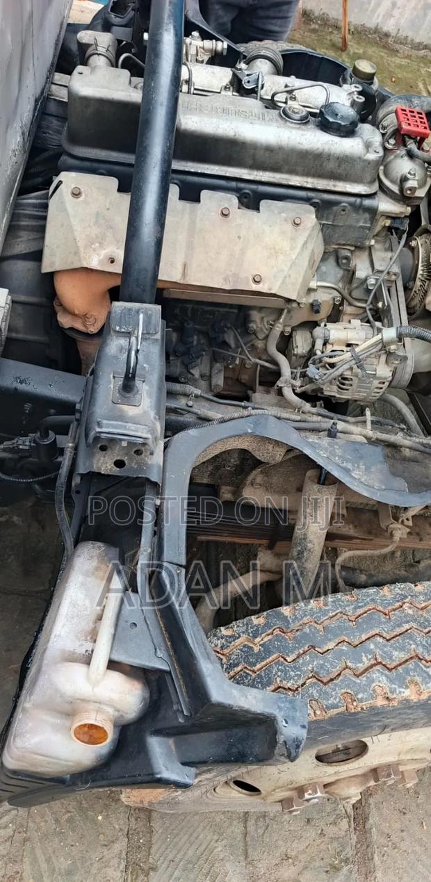 Mitsubishi Canter - thumbnail 4