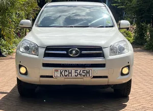 Toyota RAV4 2009 White