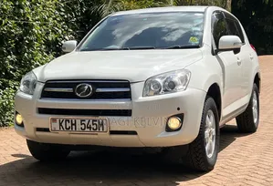 Toyota RAV4 2009 White