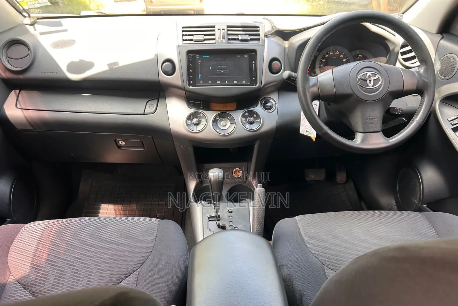 Toyota RAV4 2009 White