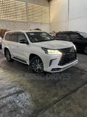 Lexus LX 2019 White
