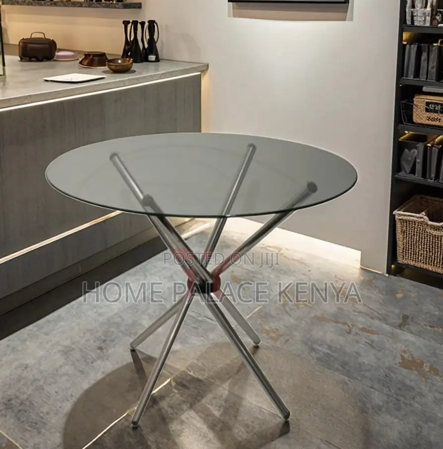Glass Table: Round Transparent Tempered Glass Dining Table
