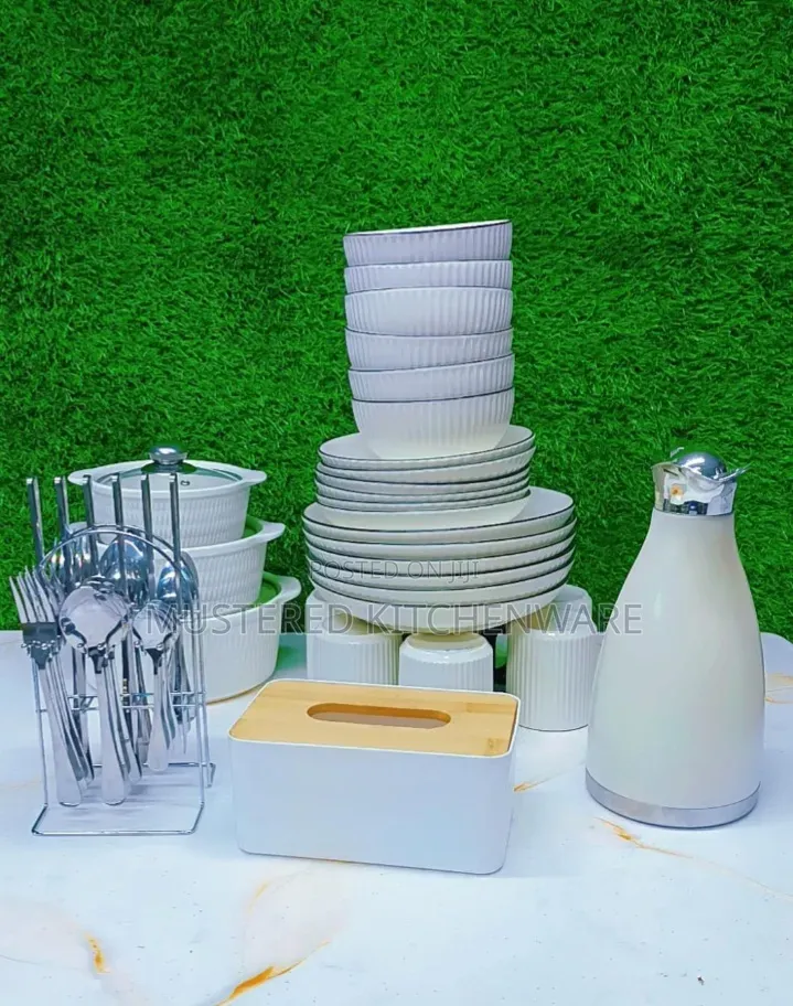 24 Pieces Japanese Dinnerset