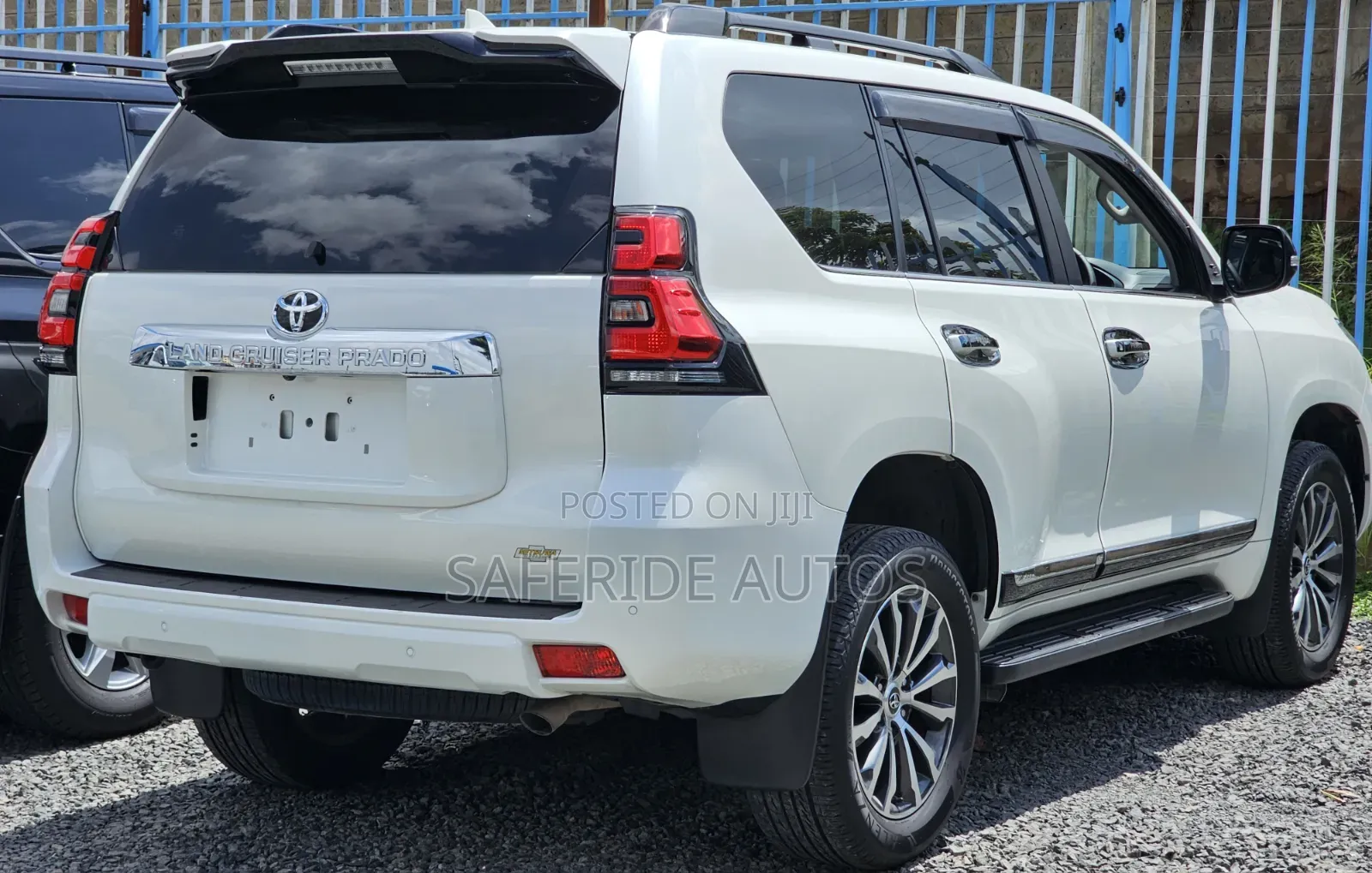 Toyota Land Cruiser Prado 2021 Pearl