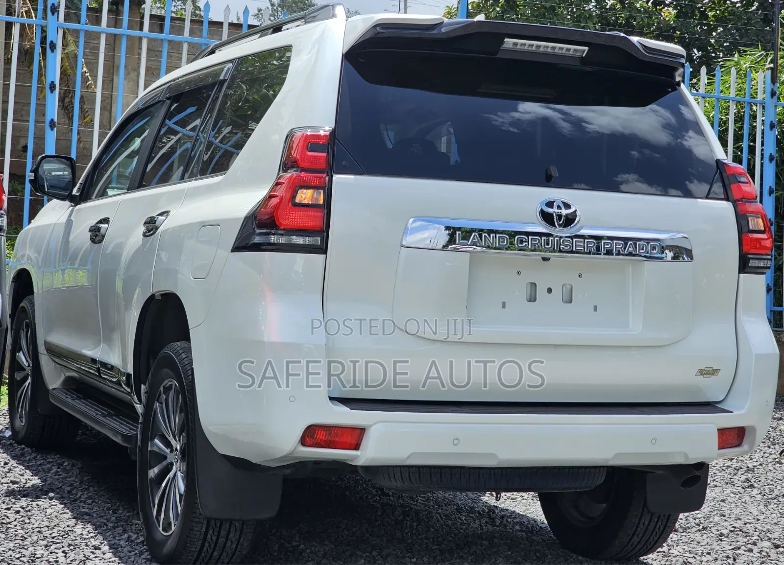 Toyota Land Cruiser Prado 2021 Pearl